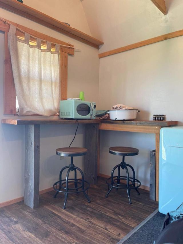 Montana Old West Cabins Affittacamere Babb Esterno foto