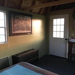 Montana Old West Cabins Affittacamere Babb Esterno foto
