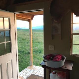 Montana Old West Cabins Affittacamere Babb Esterno foto